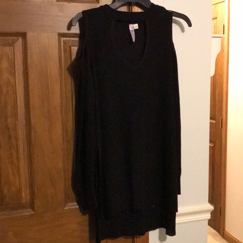 Black cable knit long Alya sweater